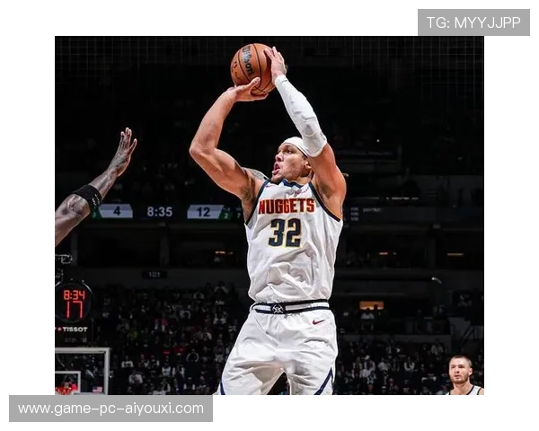 约基奇妙传穆雷跑出空位轻松命中